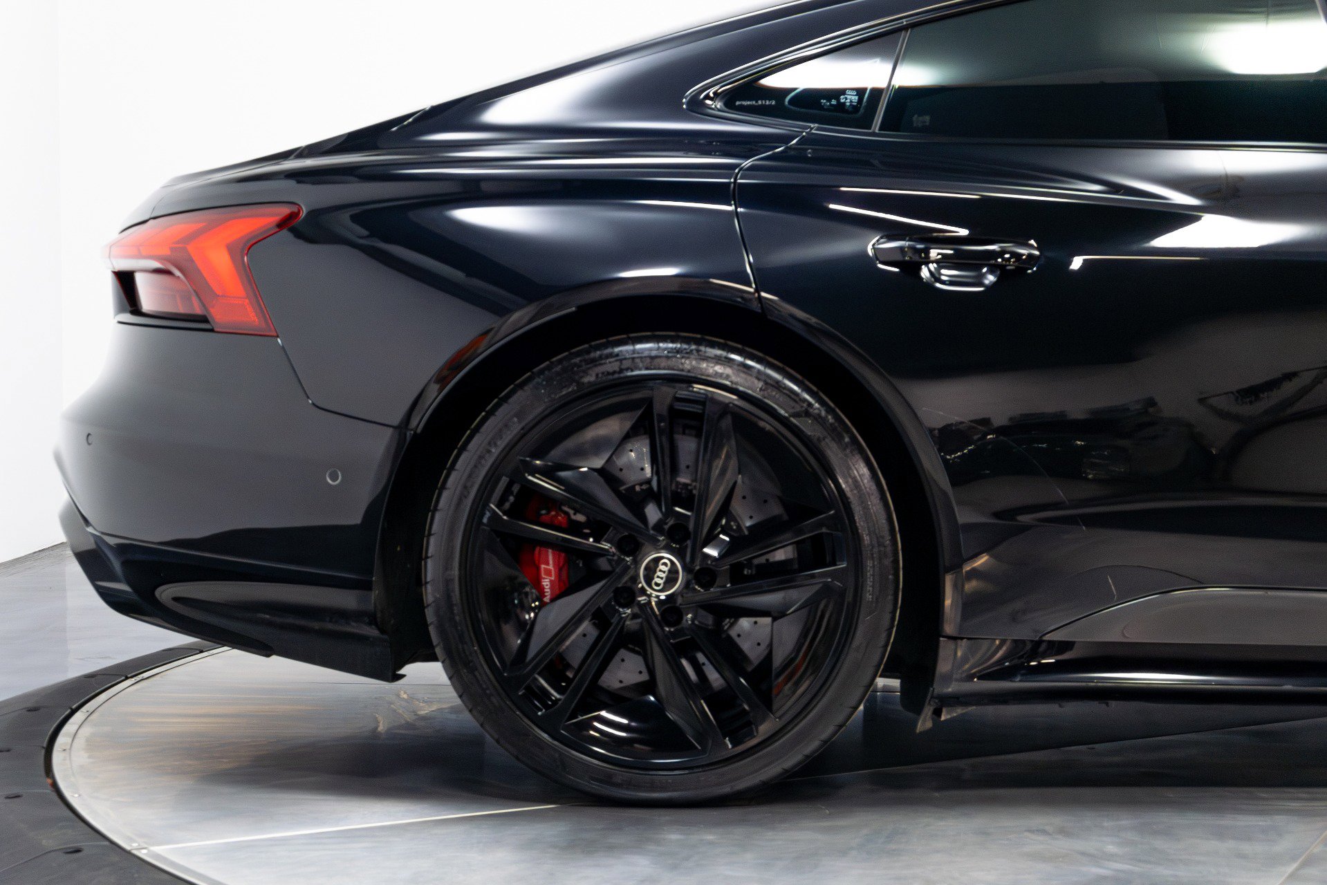 Used 2023 Audi RS e-tron GT image 16