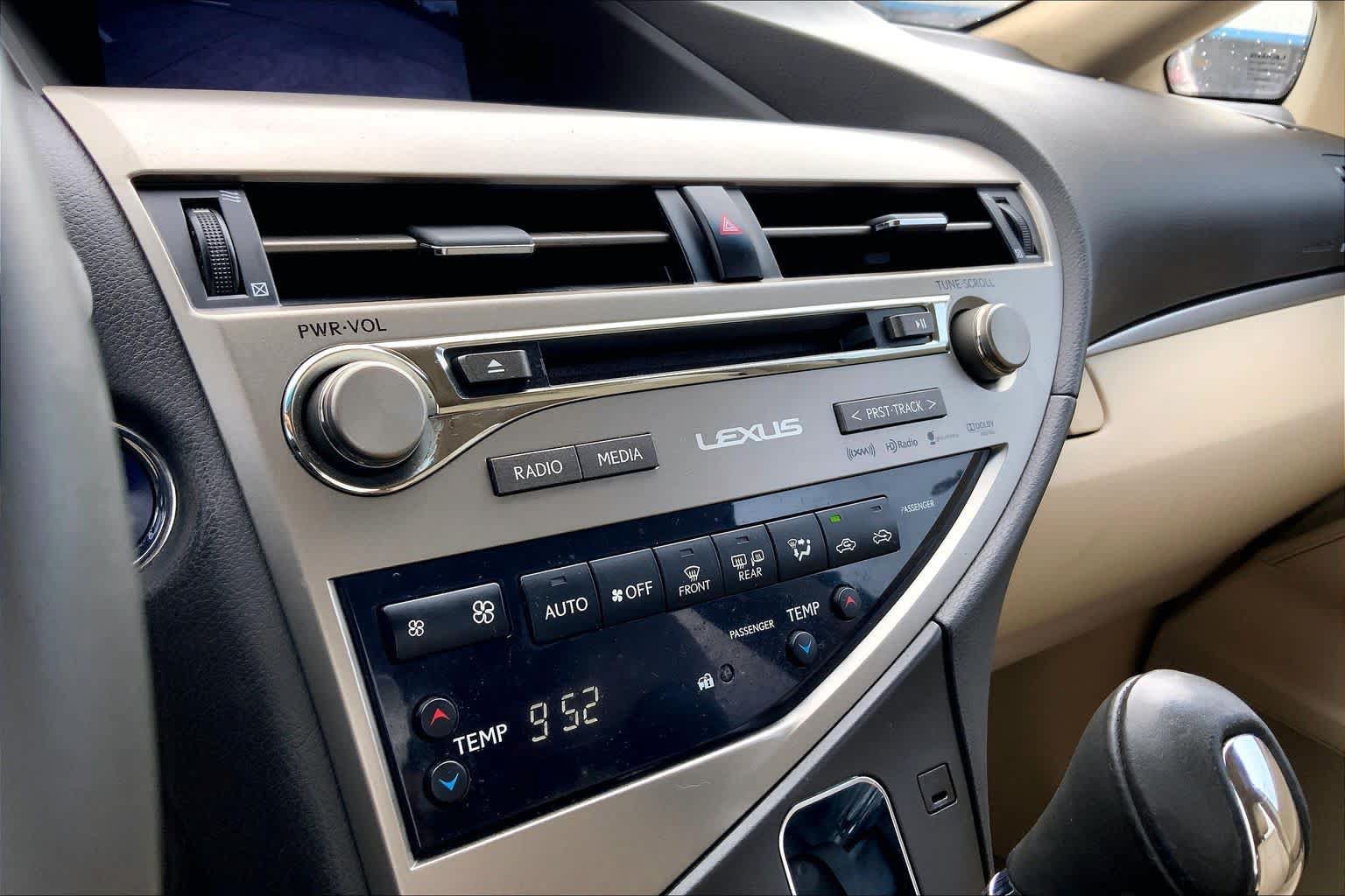 Used 2015 Lexus RX 450h FWD image 34
