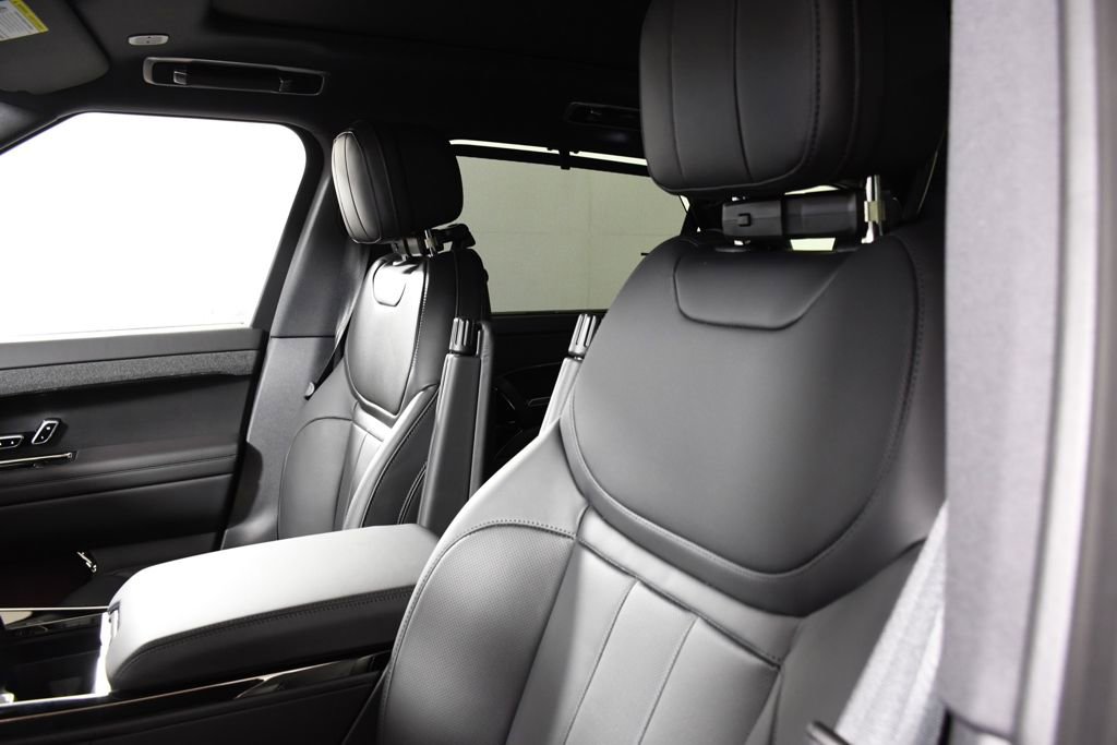 Used 2026 Land Rover Range Rover Sport Dynamic SE image 16