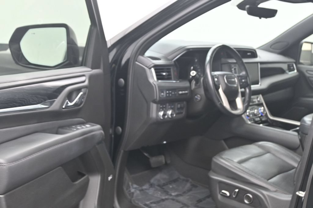 Used 2021 GMC Yukon Denali w/ Denali Ultimate Package AWD/4WD image 10
