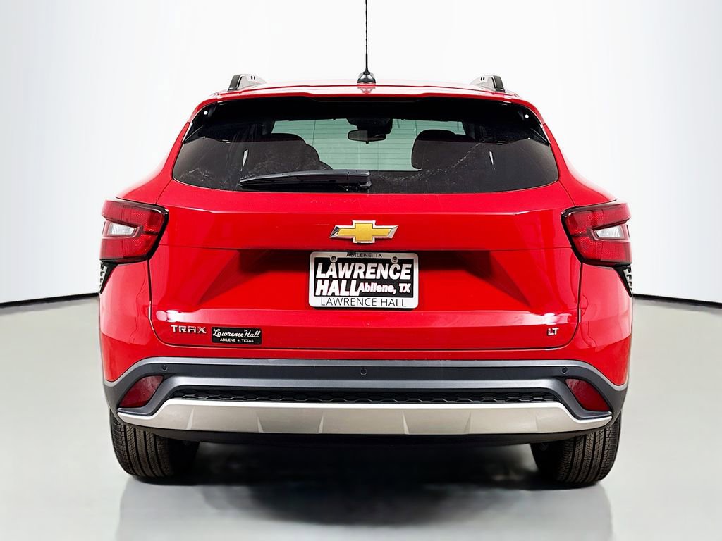 New 2026 Chevrolet Trax LT w/ Sunroof Package FWD image 4