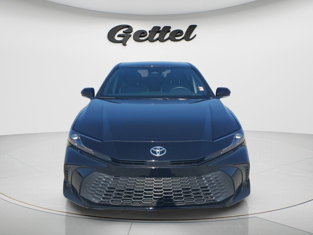 Used 2026 Toyota Camry SE FWD image 2