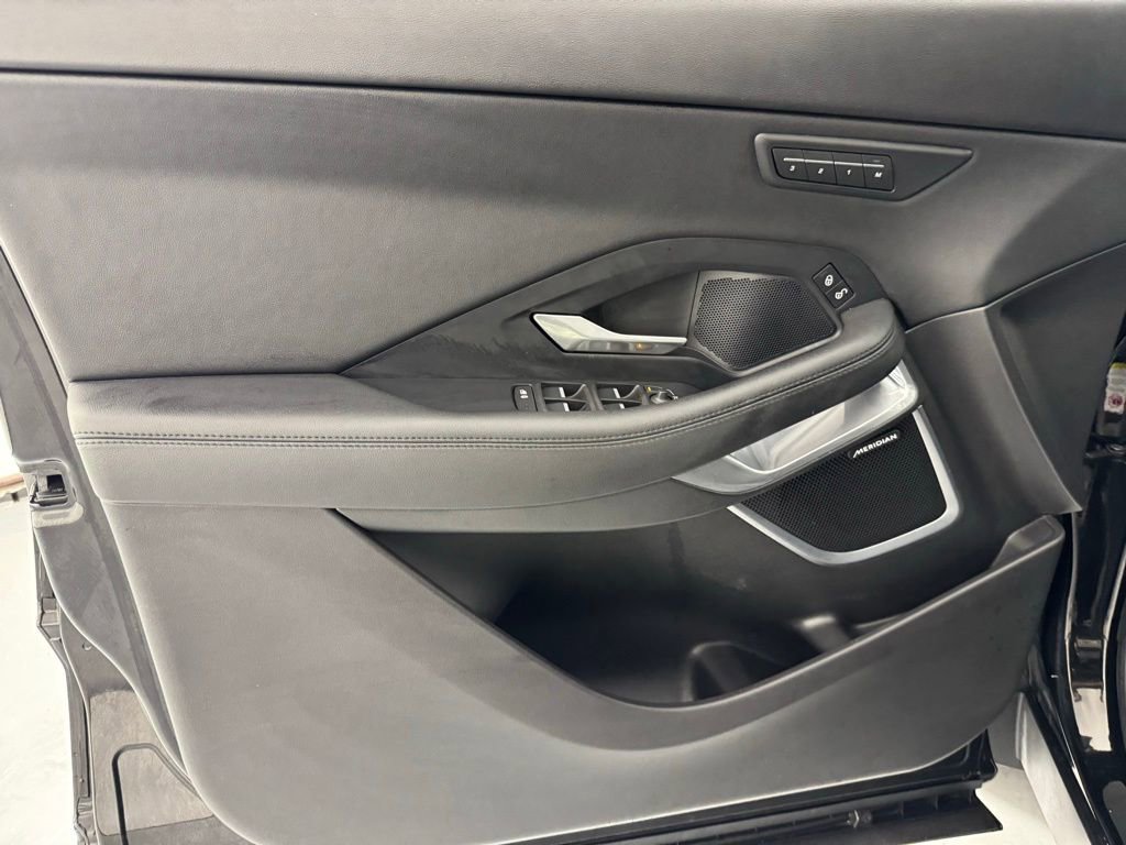 Used 2020 Jaguar E-PACE SE AWD/4WD image 11