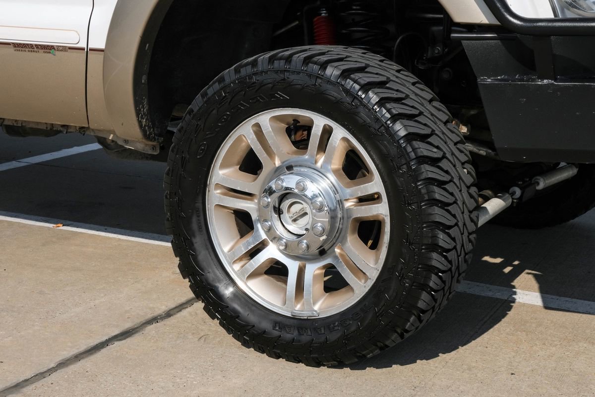 Used 2012 Ford F250 King Ranch w/ FX4 Off Road Pkg image 47