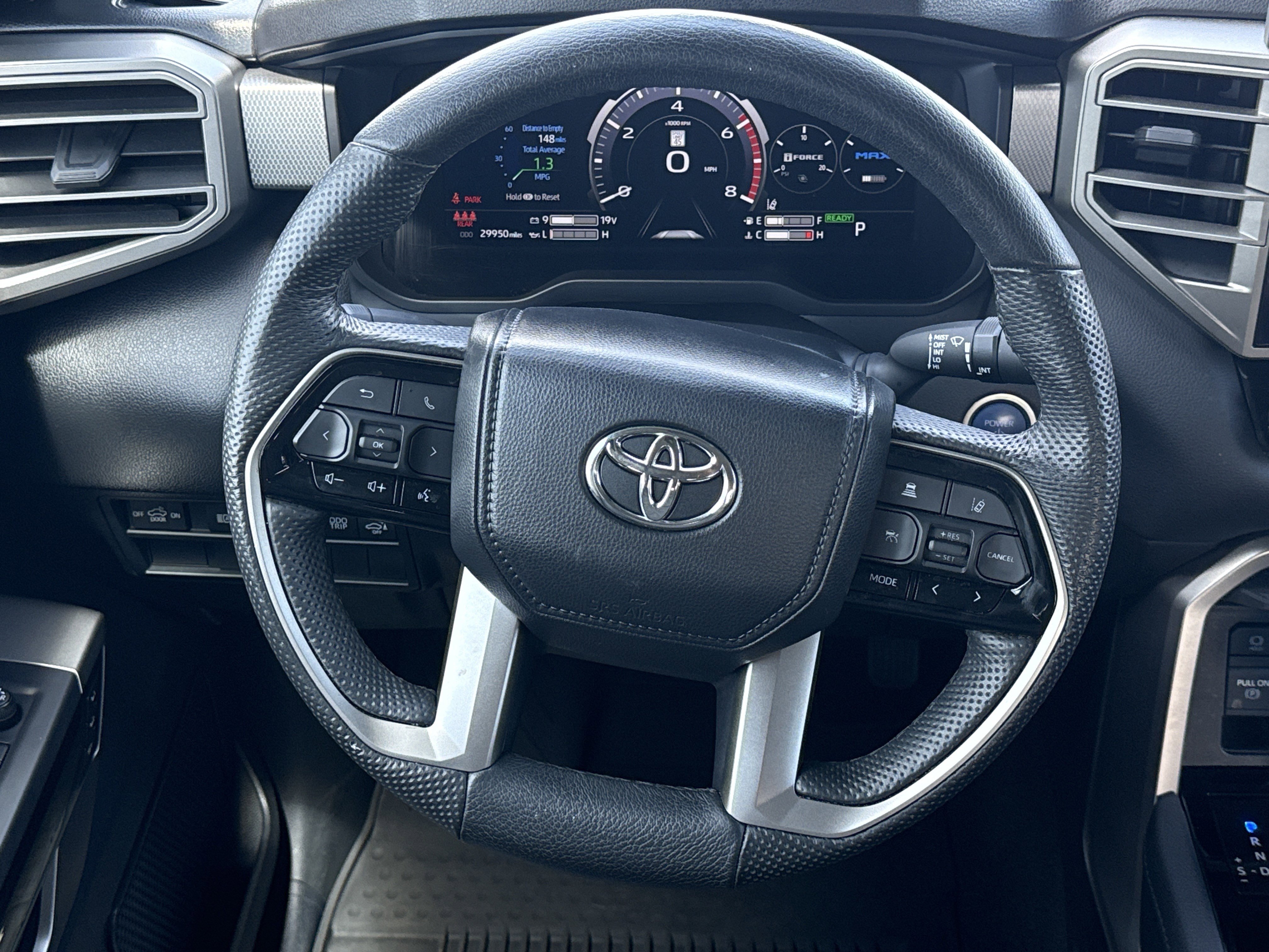 Used 2024 Toyota Tundra Limited AWD/4WD image 18