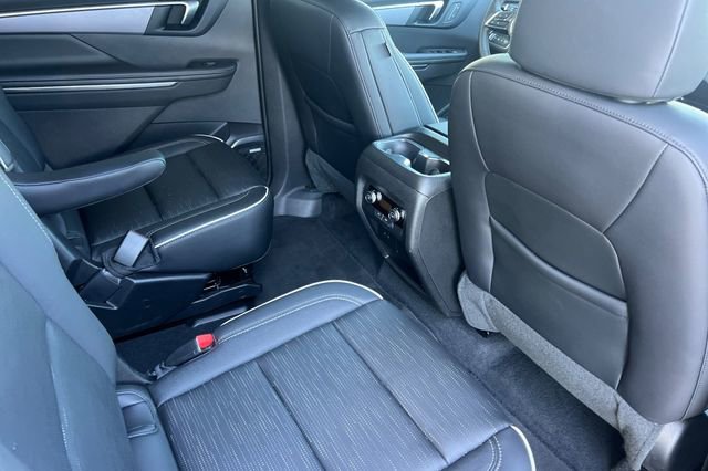 Used 2025 Buick Enclave Sport Touring image 19