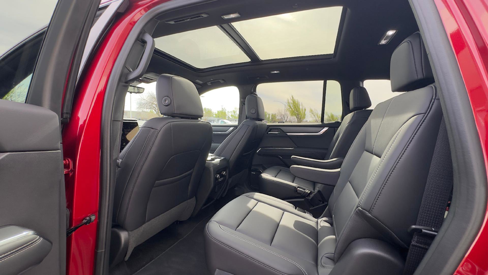 New 2026 GMC Acadia Elevation w/ Super Cruise Package image 8