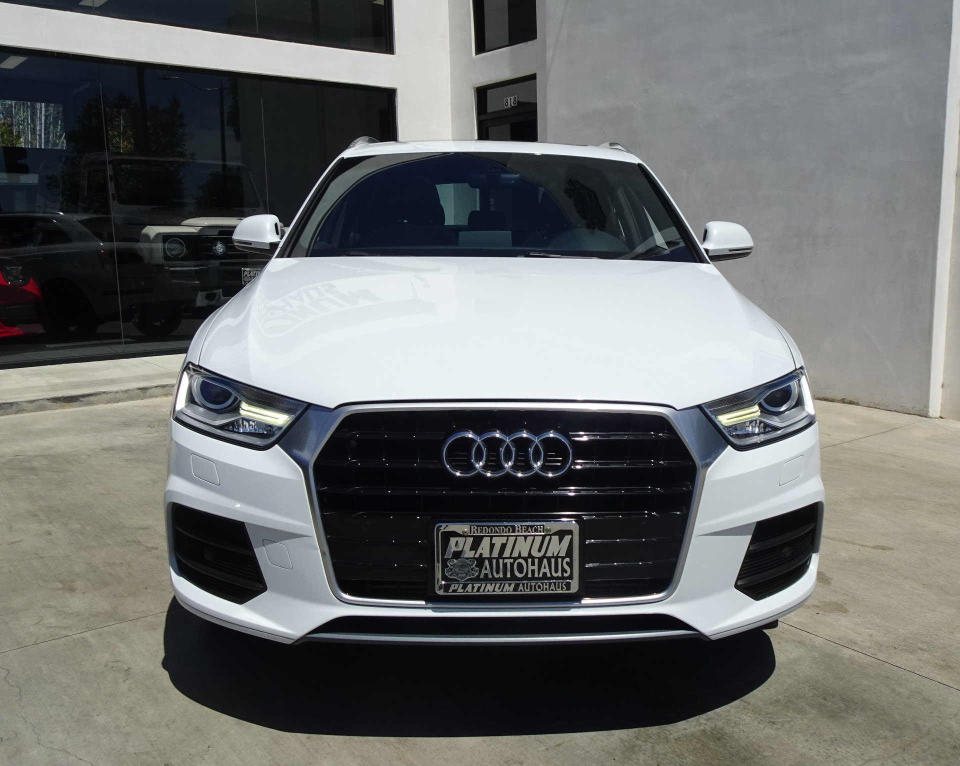 Used 2016 Audi Q3 2.0T Premium Plus w/ Technology Package FWD image 2