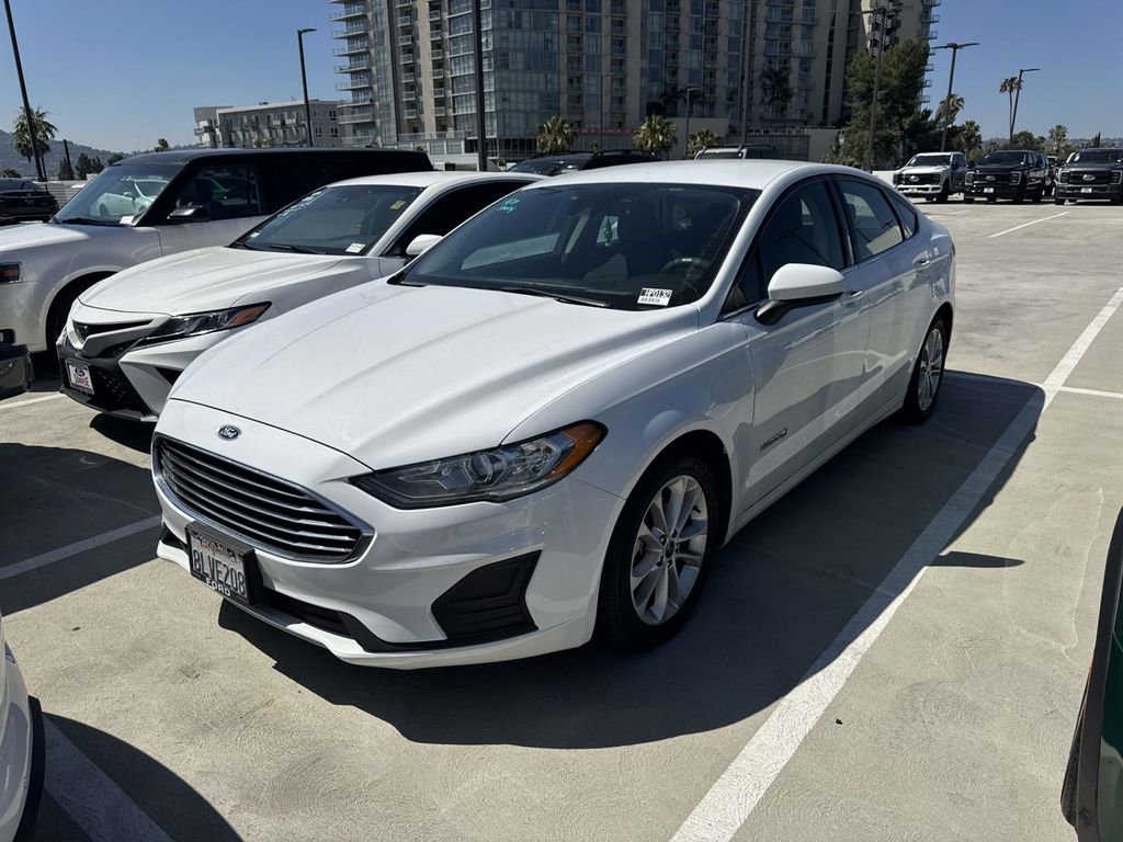 Used 2019 Ford Fusion SE FWD image 8