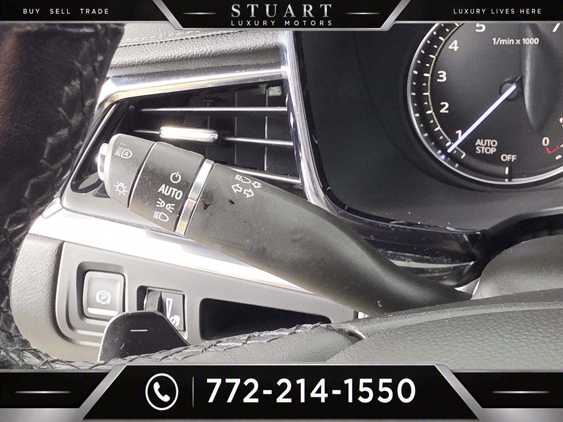 Used 2021 Cadillac XT6 Premium Luxury FWD image 12