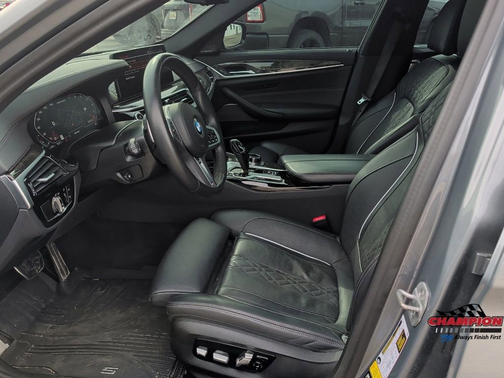 Used 2023 BMW M550i xDrive w/ Executive Package AWD/4WD image 13