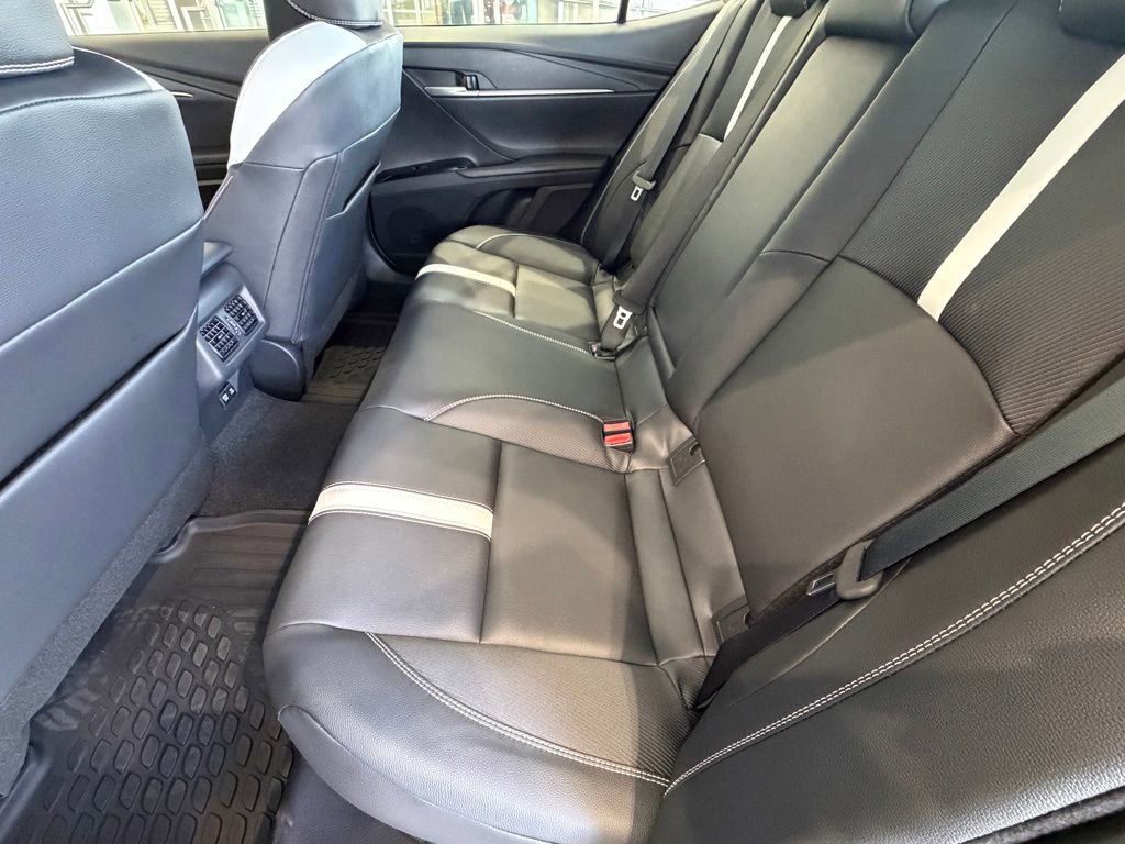 New 2026 Toyota Camry SE FWD image 28