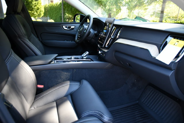 New 2027 Volvo XC60 B5 Ultra AWD/4WD image 31