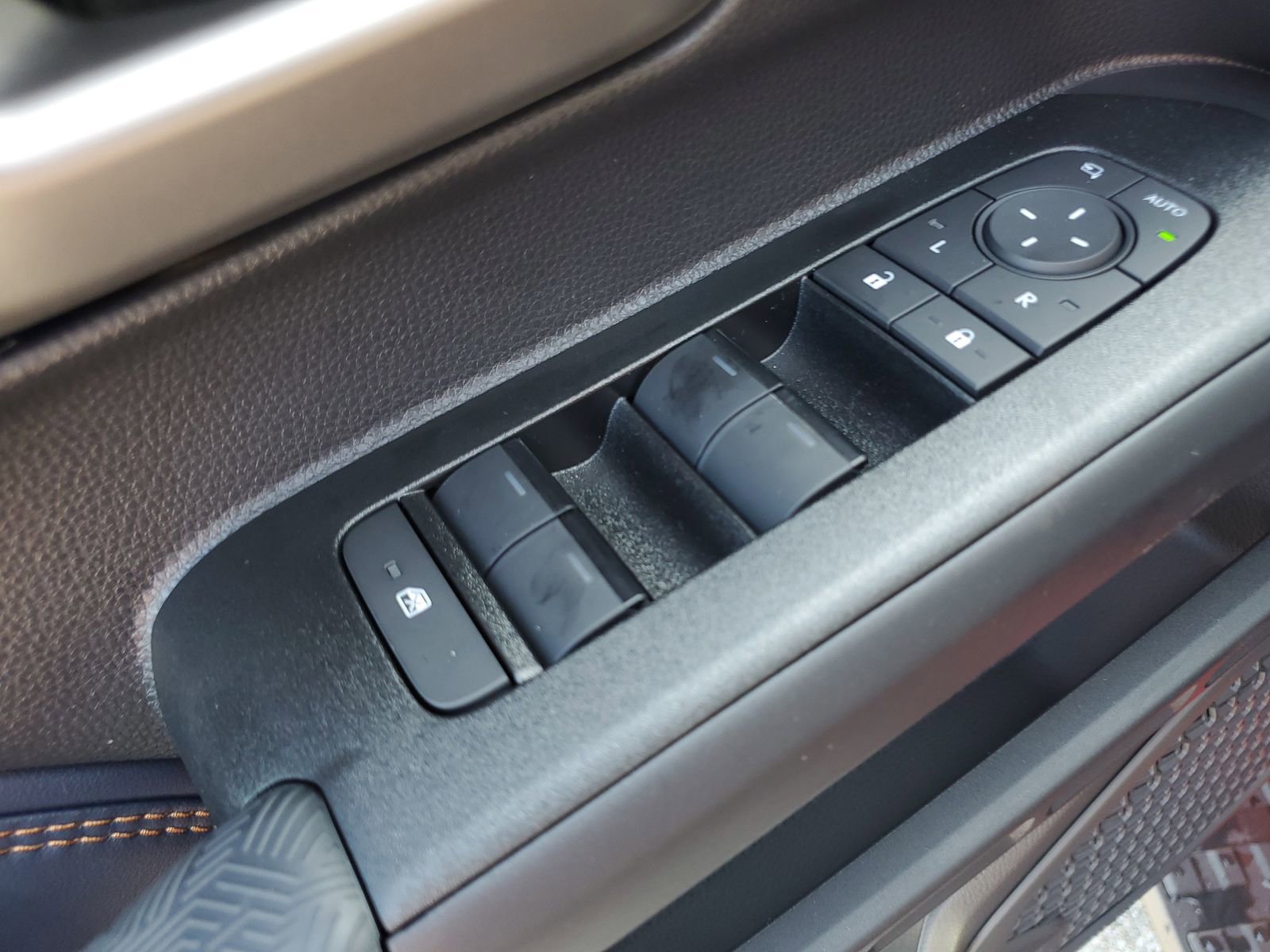 New 2026 Toyota 4Runner Platinum AWD/4WD image 21