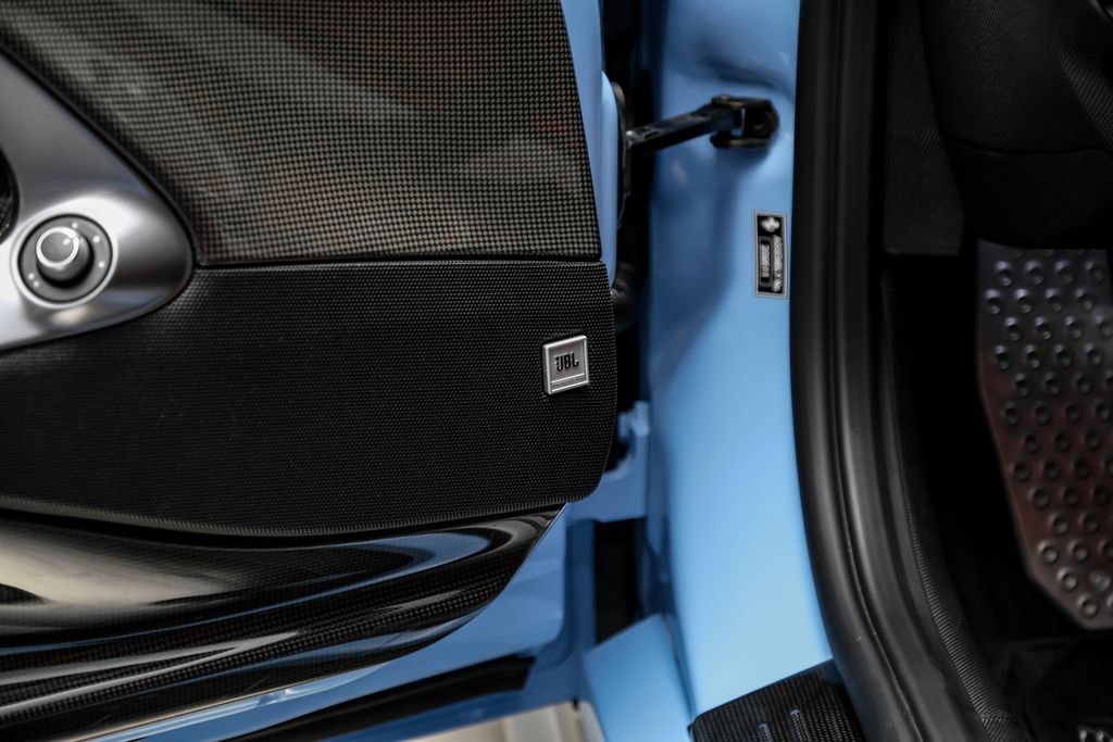 Used 2023 Ferrari 812 Competizione RWD image 47