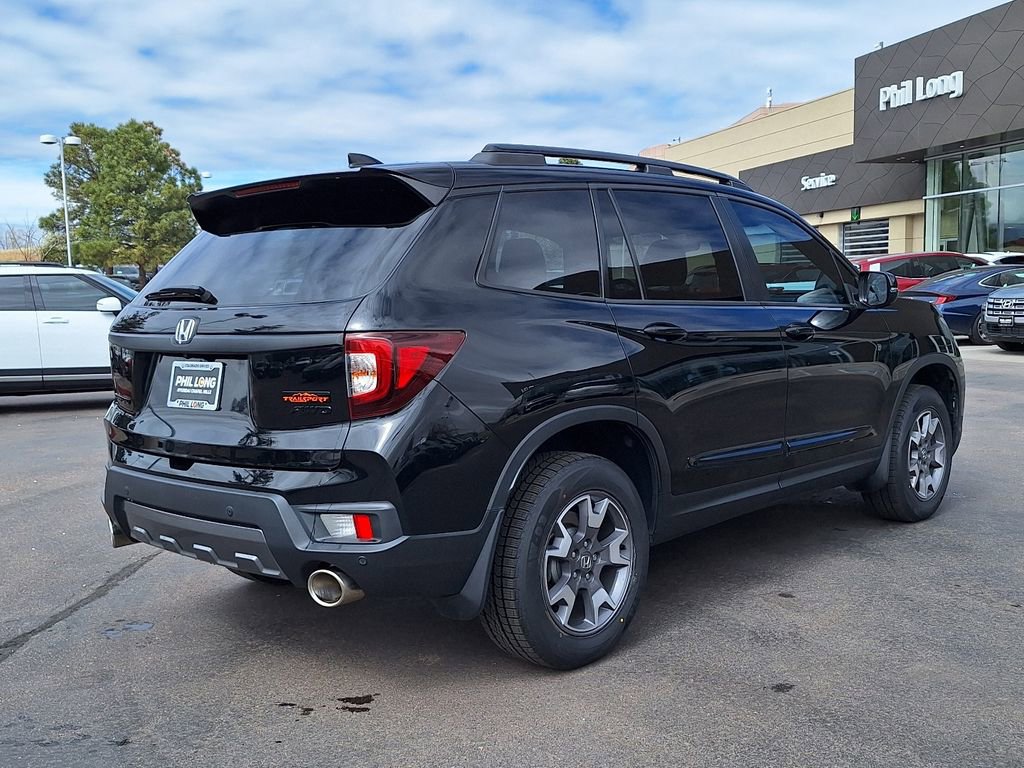 Used 2022 Honda Passport TrailSport image 3