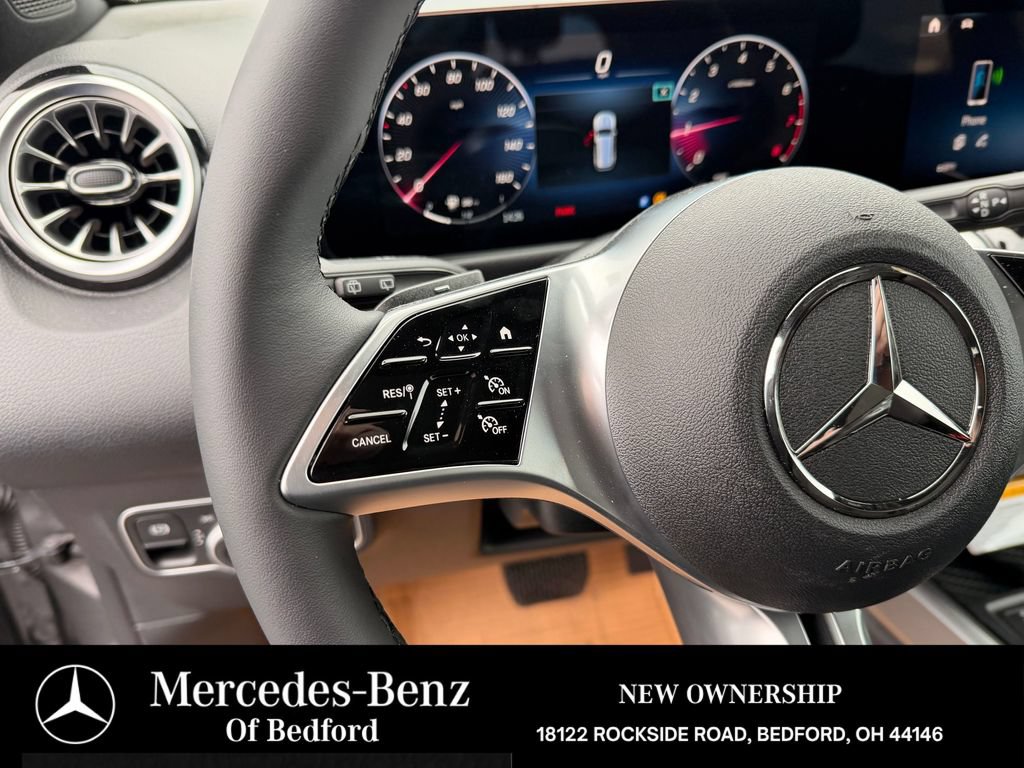 New 2026 Mercedes-Benz GLB 250 4MATIC image 11