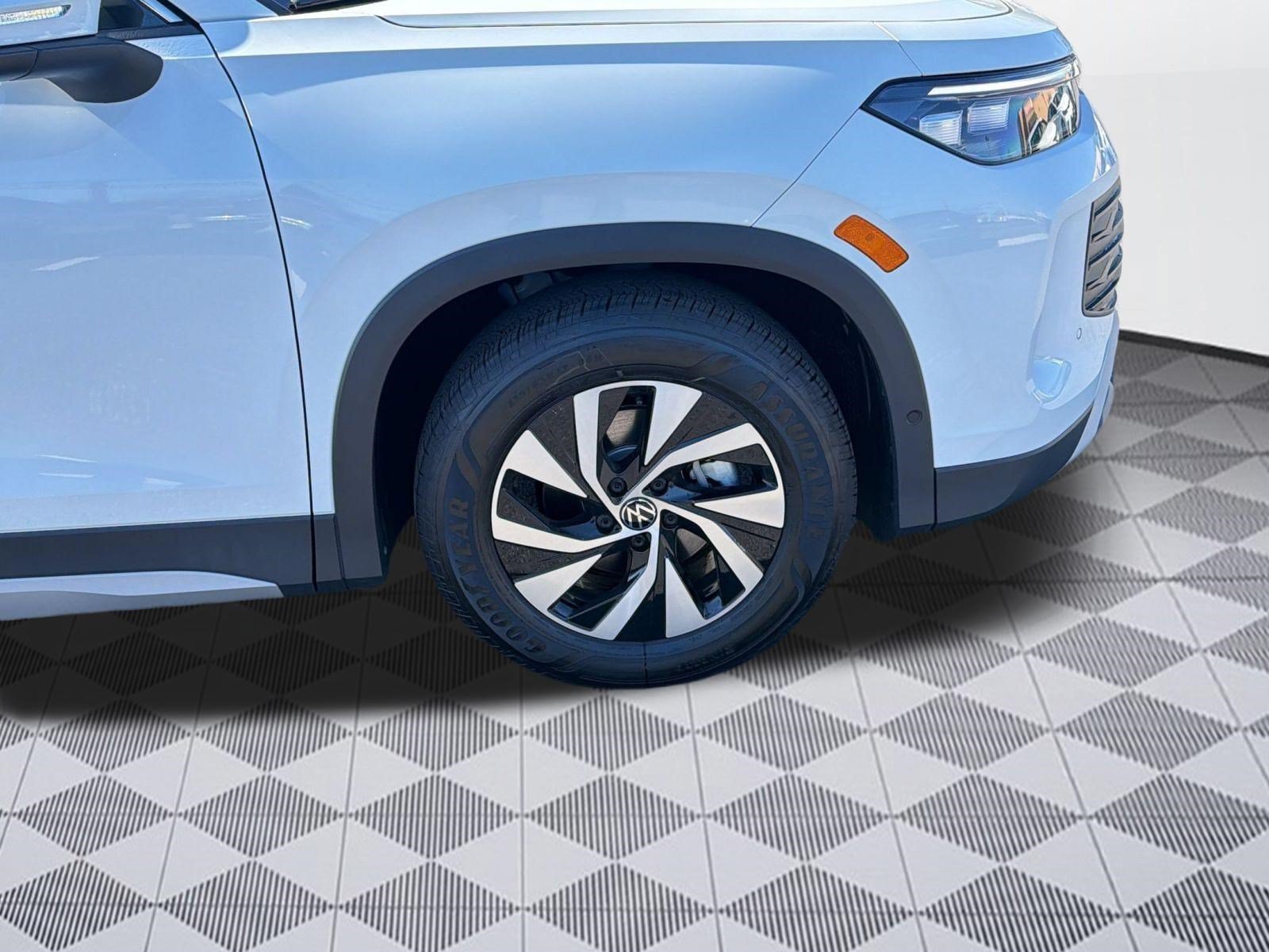 Certified 2026 Volkswagen Tiguan S FWD image 12