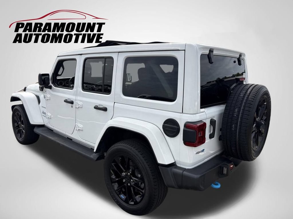 Used 2022 Jeep Wrangler Unlimited Sahara w/ Cold Weather Group AWD/4WD image 7