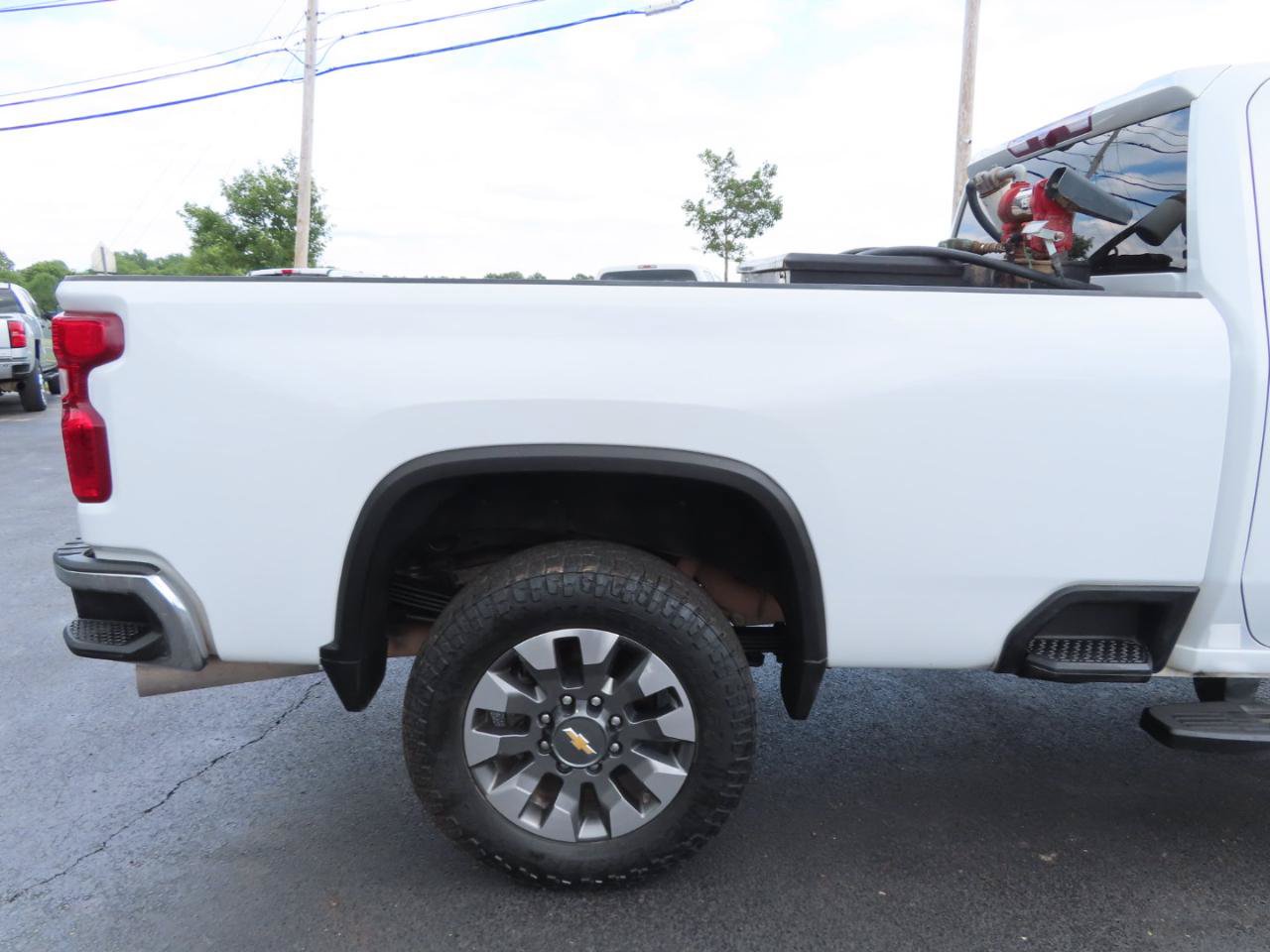 Used 2024 Chevrolet Silverado 2500 LT AWD/4WD image 19