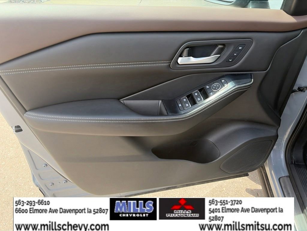 Used 2023 Nissan Rogue SL w/ SL Premium Package AWD/4WD image 12
