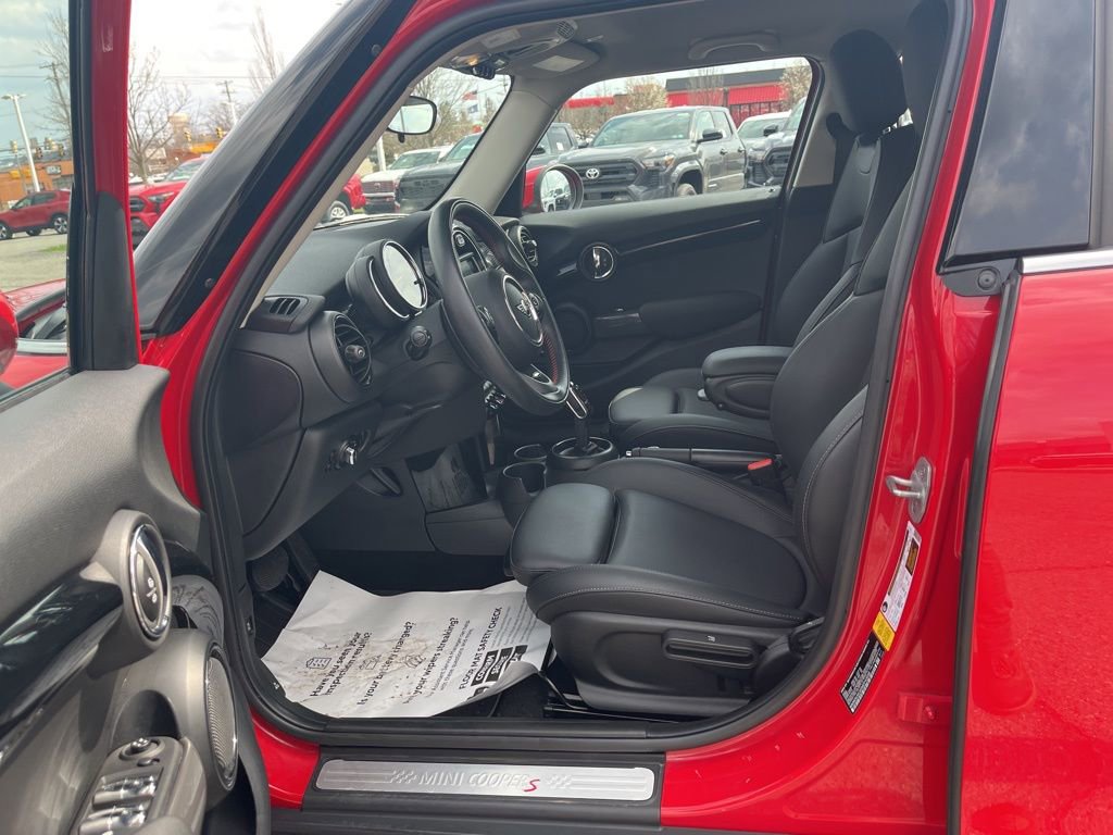 Used 2021 MINI Cooper S image 11