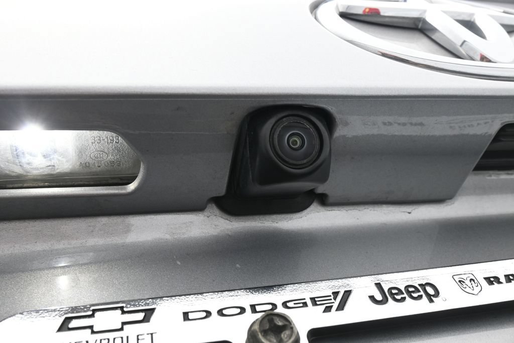 Used 2025 Toyota RAV4 XLE AWD/4WD image 32