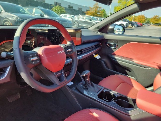 New 2026 Kia K4 GT-Line w/ GT-Line Premium Package FWD image 13