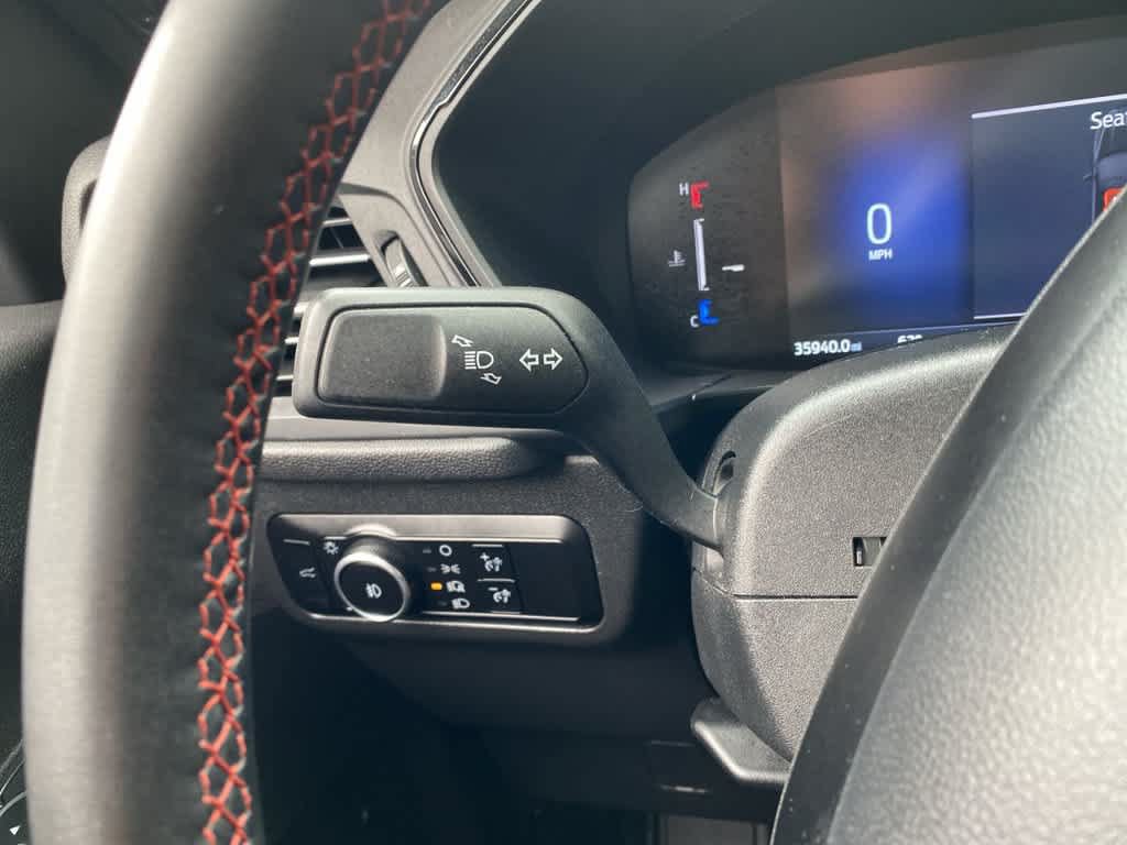 Used 2025 Ford Escape ST-Line Select AWD/4WD image 22