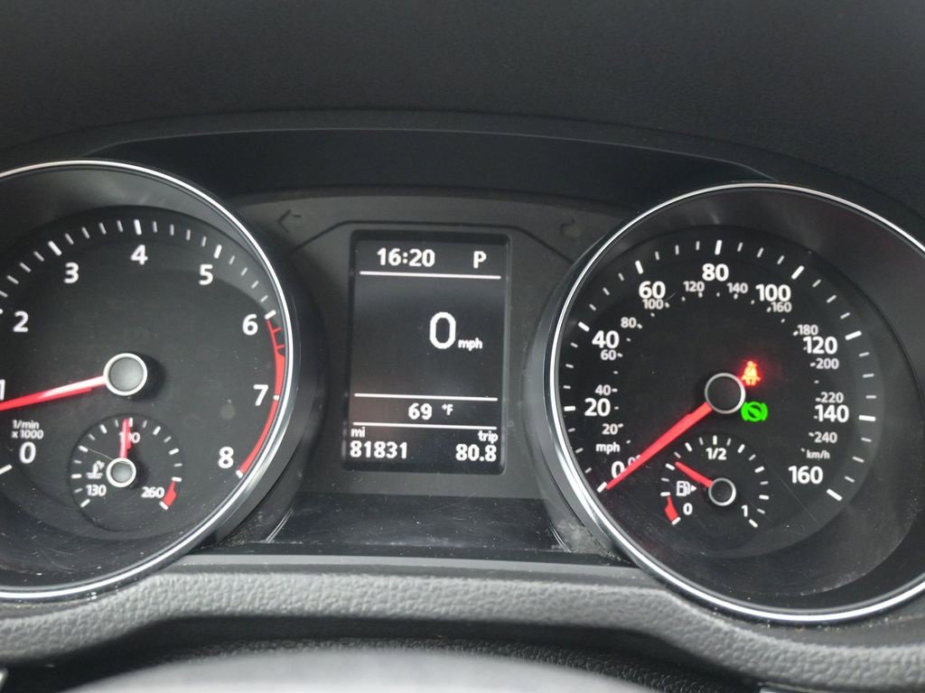 Used 2018 Volkswagen Passat 2.0T S image 15