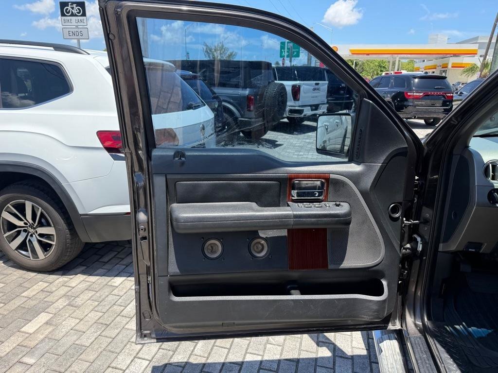 Used 2005 Ford F150 XLT RWD image 9