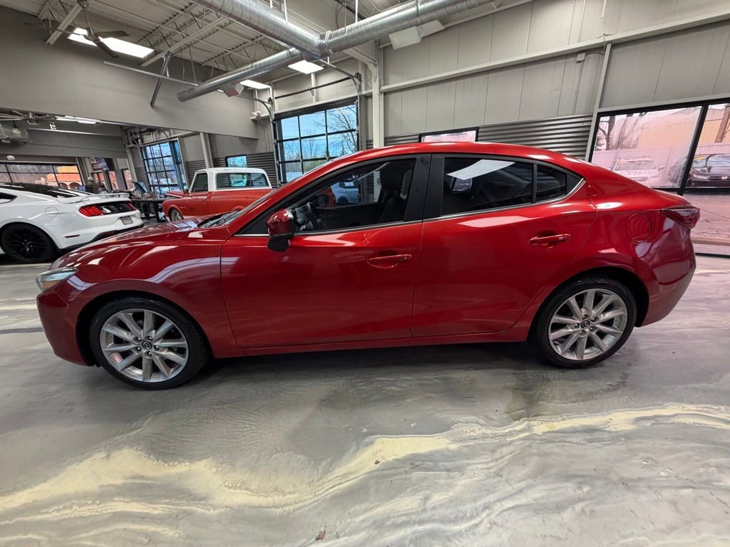 Used 2017 MAZDA MAZDA3 Touring image 32