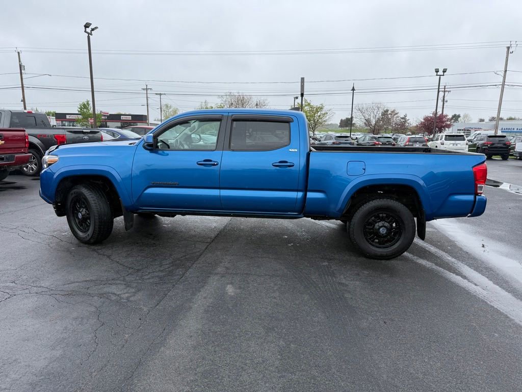 Used 2017 Toyota Tacoma 4x4 Double Cab image 8