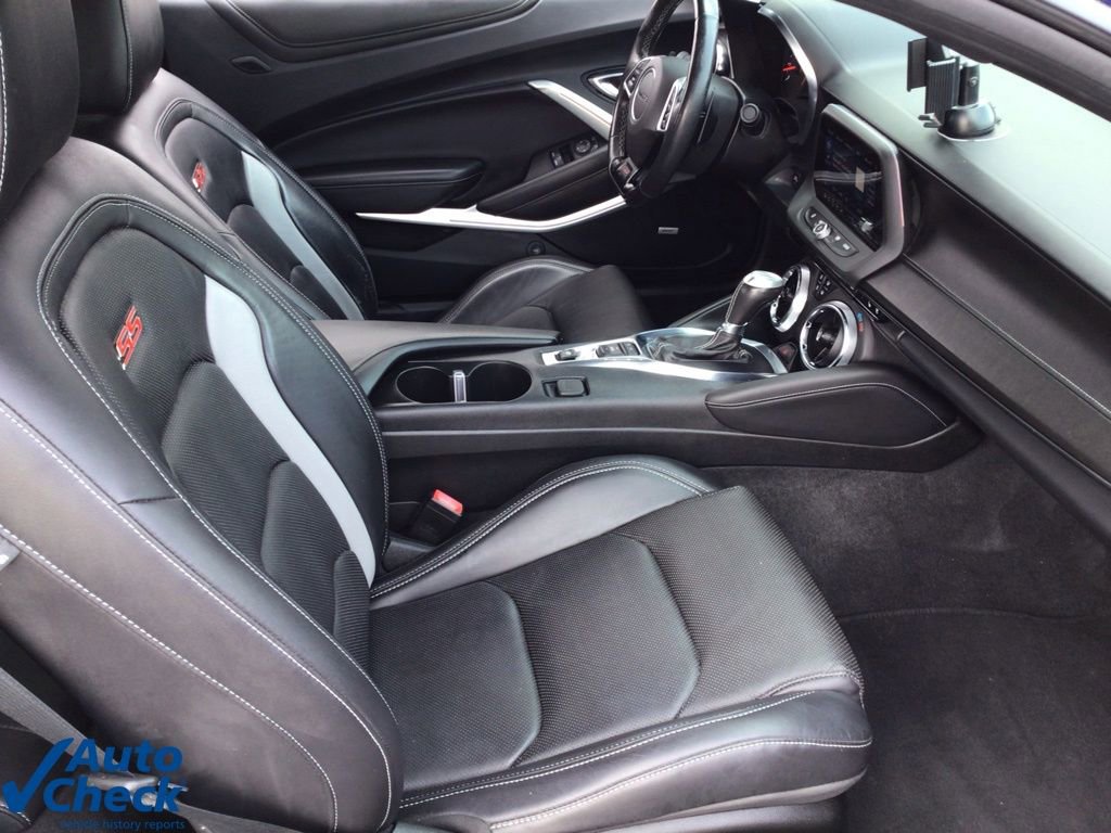 Used 2021 Chevrolet Camaro SS image 15