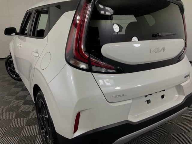 Used 2025 Kia Soul EX image 35