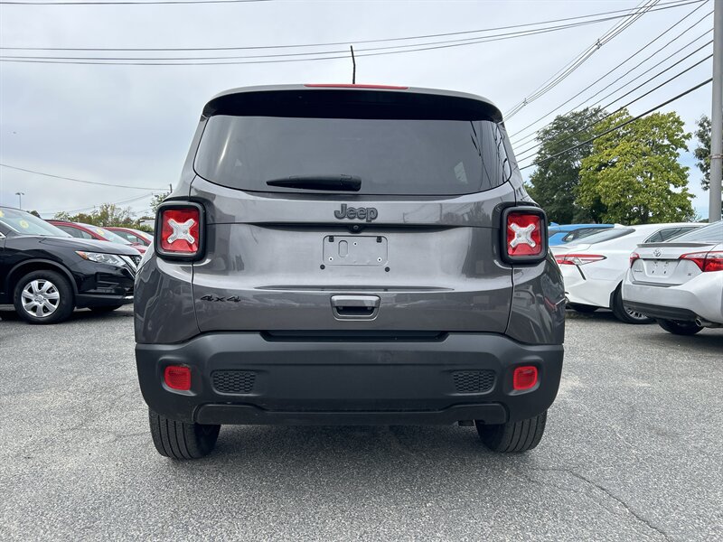 Used 2019 Jeep Renegade Sport AWD/4WD image 5