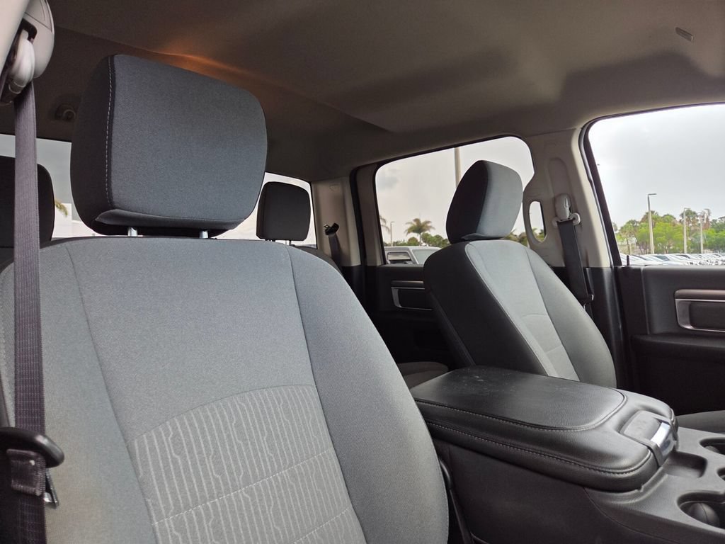 Used 2021 RAM 1500 Classic SLT AWD/4WD image 16