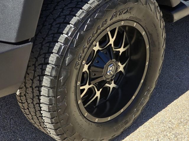 Used 2017 Jeep Wrangler Unlimited Sport w/ Connectivity Group image 7