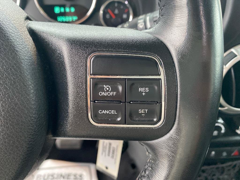 Used 2016 Jeep Wrangler Unlimited Sahara w/ Connectivity Group AWD/4WD image 15