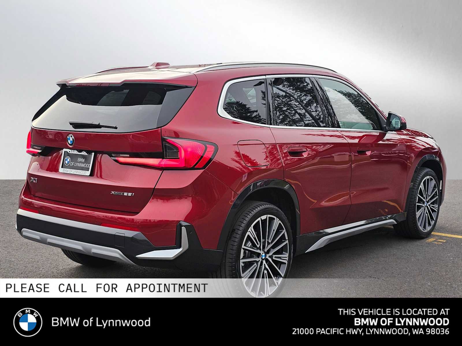 New 2026 BMW X1 xDrive28i w/ Technology Package AWD/4WD image 3