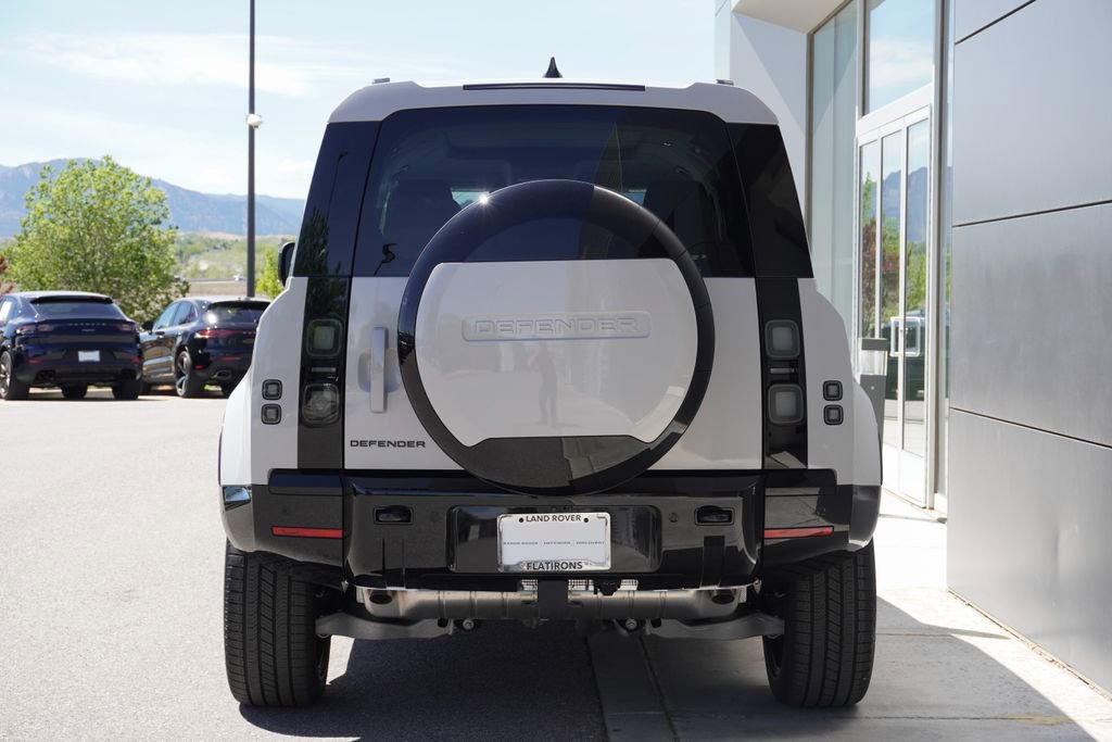 New 2026 Land Rover Defender 110 X-Dynamic SE AWD/4WD image 6