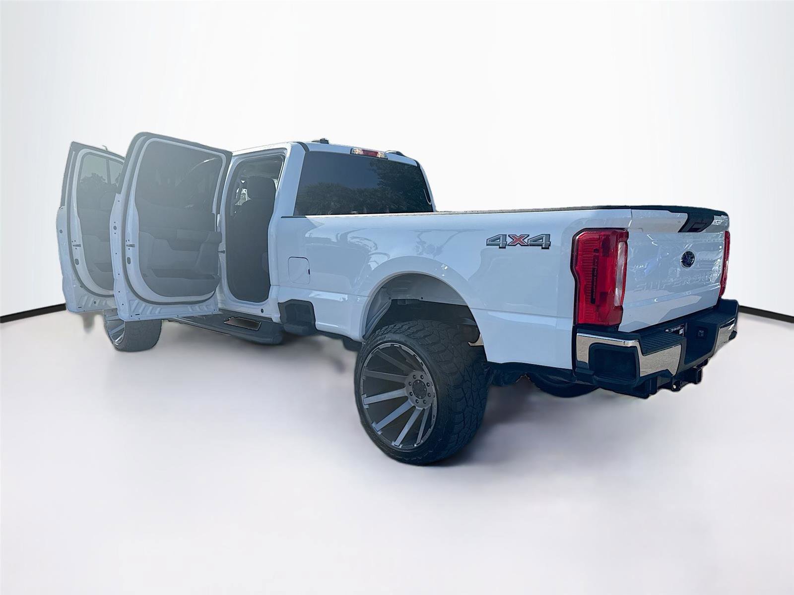 Used 2023 Ford F250 XLT AWD/4WD image 32