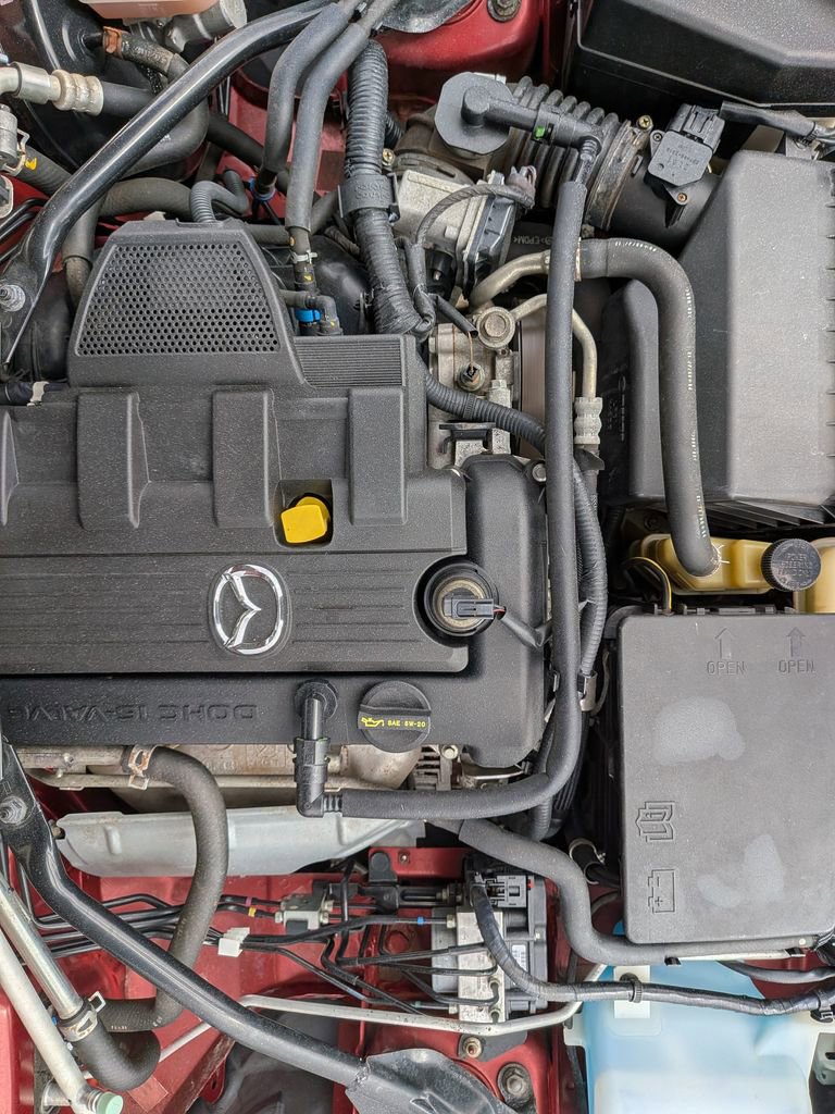 Used 2010 MAZDA MX-5 Miata Touring image 30