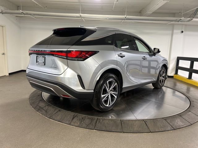 Used 2023 Lexus RX 350h w/ Accessory Package (2T) AWD/4WD image 7