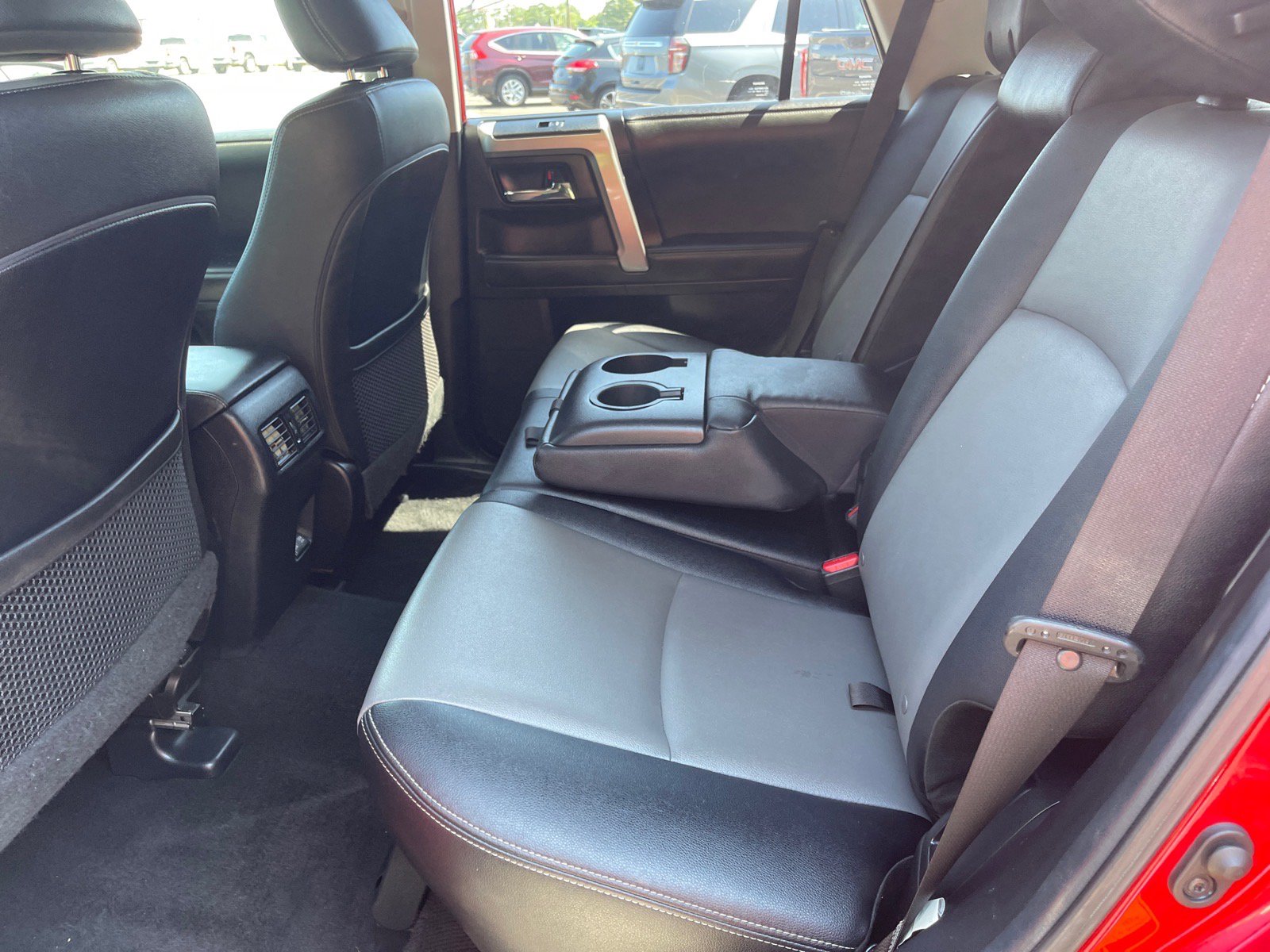 Used 2020 Toyota 4Runner SR5 Premium RWD image 12