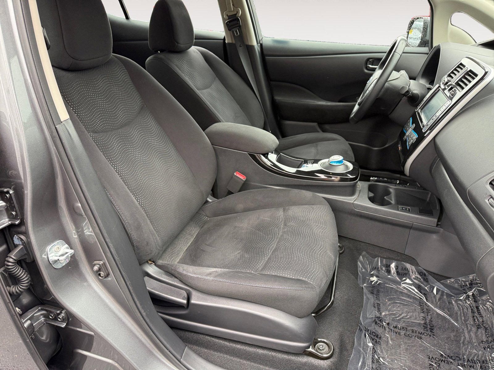 Used 2016 Nissan Leaf SV image 19