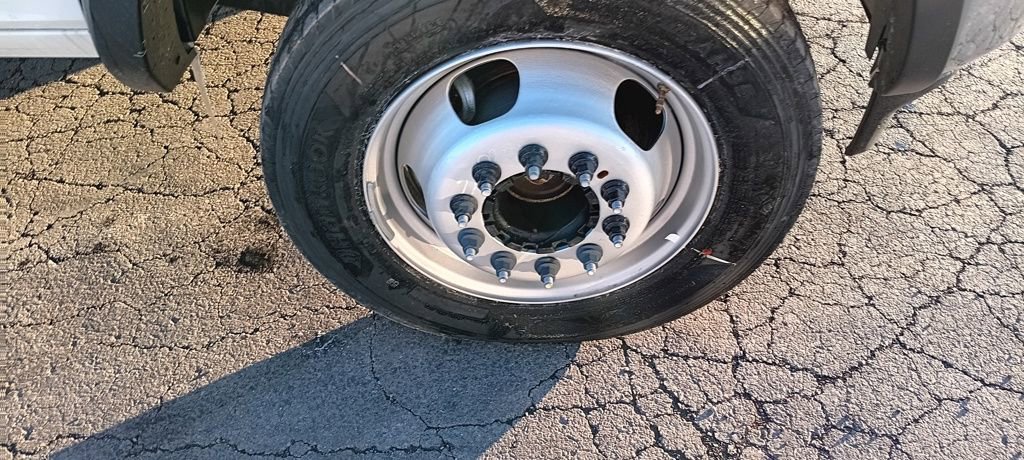 New 2024 RAM 5500 Tradesman image 28