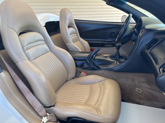 Used 2002 Chevrolet Corvette Base w/ Preferred Equipment Group1 image 21