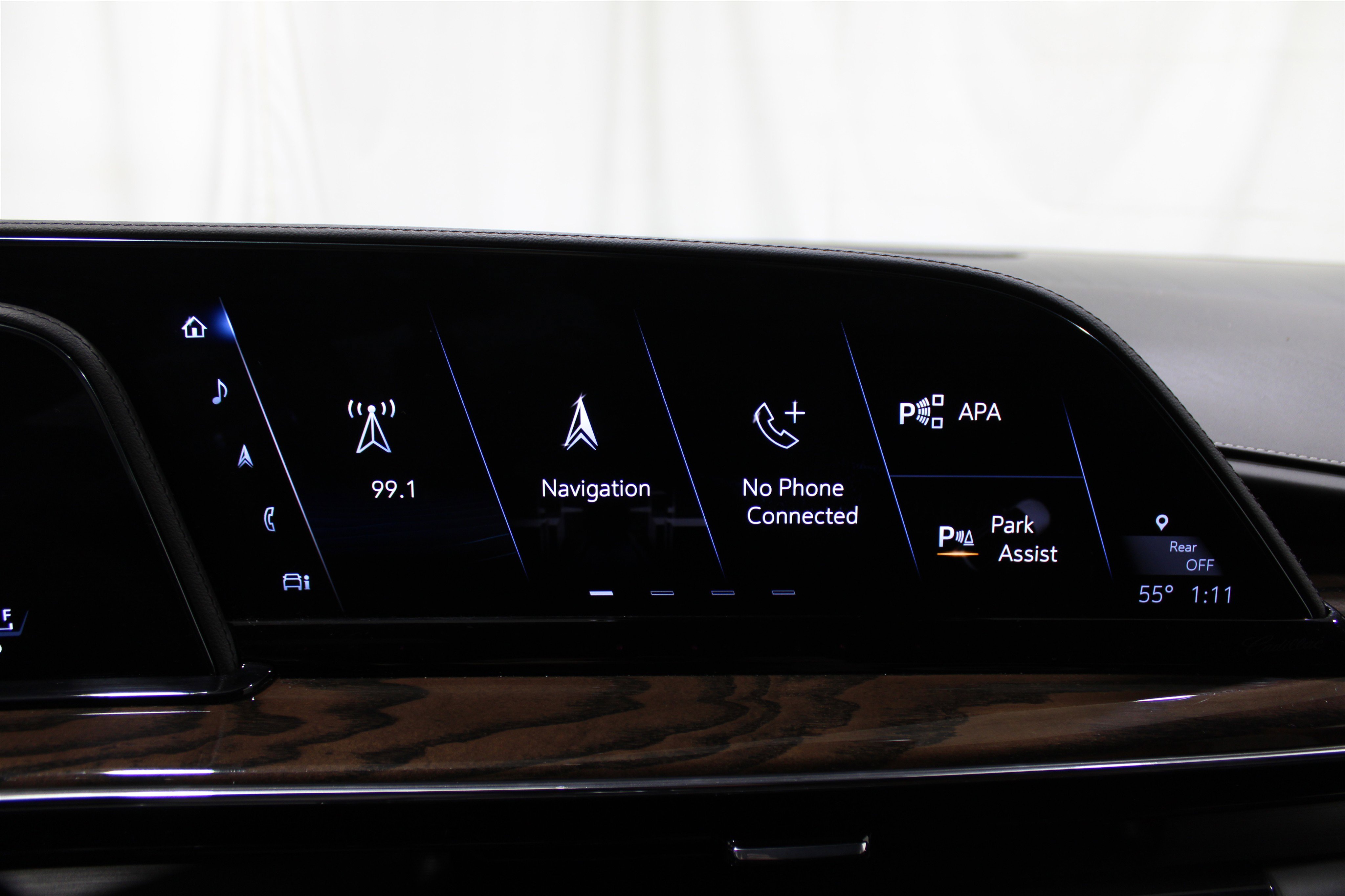 Certified 2024 Cadillac Escalade ESV Sport Platinum image 16