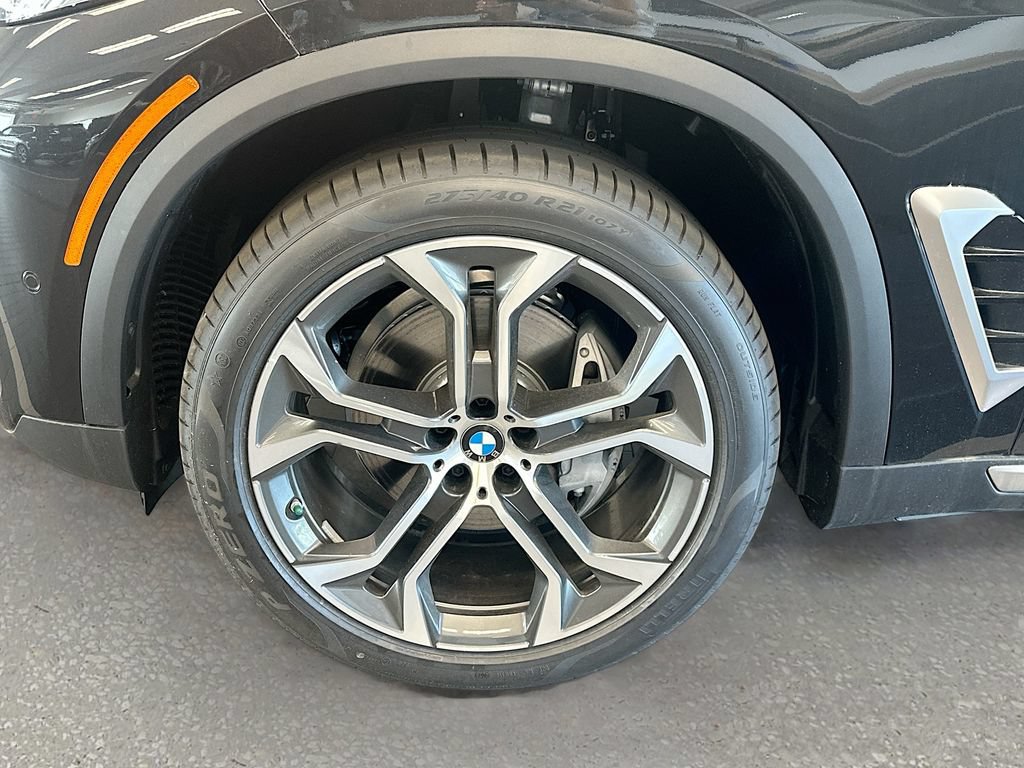 Used 2026 BMW X5 xDrive40i AWD/4WD image 33